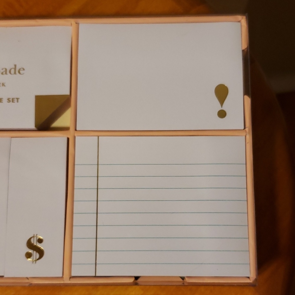 Kate Spade Sticky Note Set - Picture 4 of 6